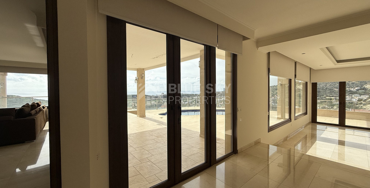 For Rent Elegant Renovated Five bedroom Villa in Agios Tychonas.
