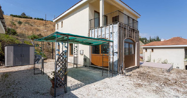 For sale -Detached three Bedroom Two-Storey House with Verandas and Parking – Ideal for Rental or Private Use