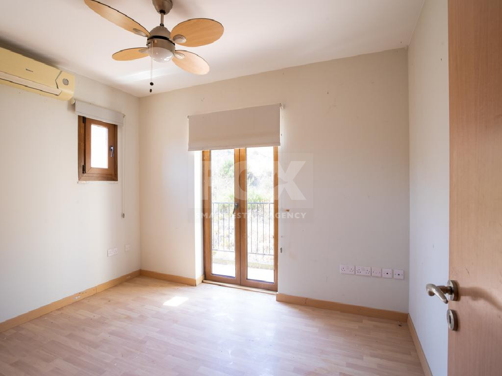 For sale -Detached three Bedroom Two-Storey House with Verandas and Parking – Ideal for Rental or Private Use