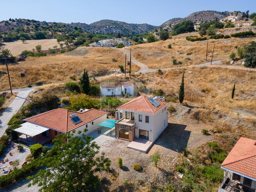 For sale -Detached three Bedroom Two-Storey House with Verandas and Parking – Ideal for Rental or Private Use