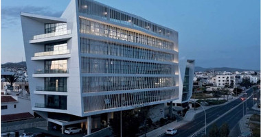 RENT: AWARD WINNING A CLASS ULTRA MODERN OFFICE BUIDING IN PRIME LOCATION