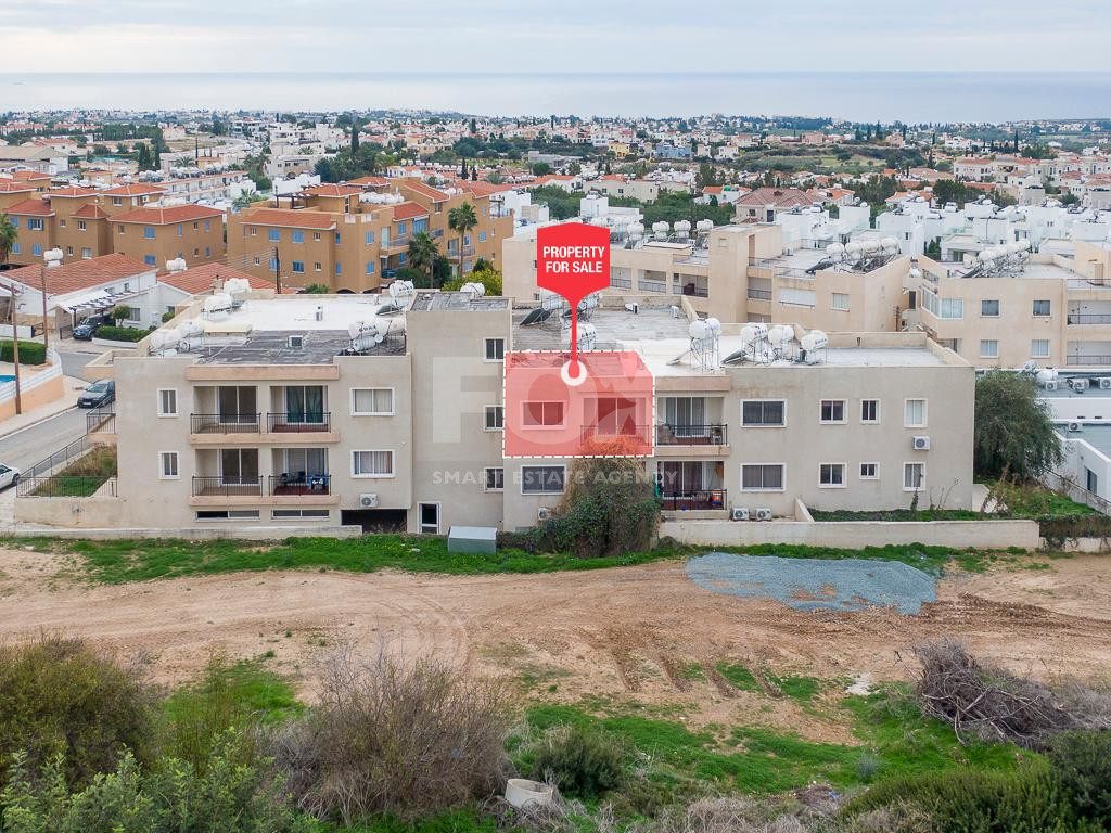 Modern one Bedroom Apartment with Veranda for Sale in Peyia , Paphos