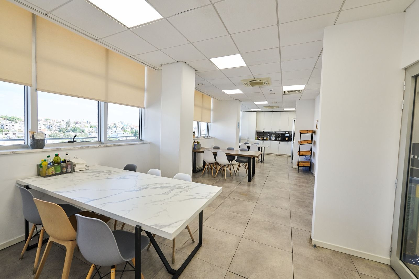 Office 855 m² in Limassol, Cyprus