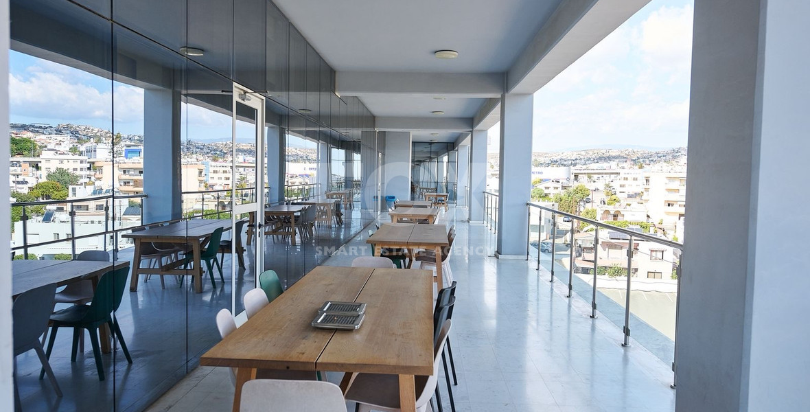 RENT: OUTSTANDING TOP QUARLITY OFFICES IN CENTRAL LIMASSOL WITH LARGE PARKING FACILITIES.