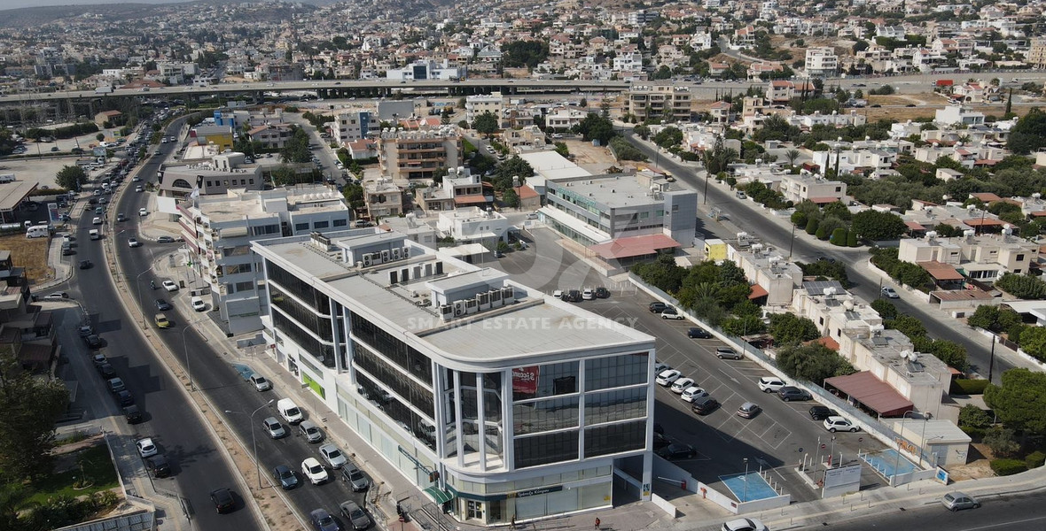 RENT: OUTSTANDING TOP QUARLITY OFFICES IN CENTRAL LIMASSOL WITH LARGE PARKING FACILITIES.