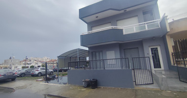 Three bedroom renovated house in Mesa Geitonia for rent, Limassol