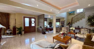 Four bedroom detached villa in two levels  in Agios Georgios Havouzas for sale, Limassol
