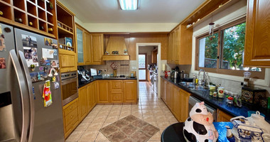 Four bedroom detached villa in two levels  in Agios Georgios Havouzas for sale, Limassol