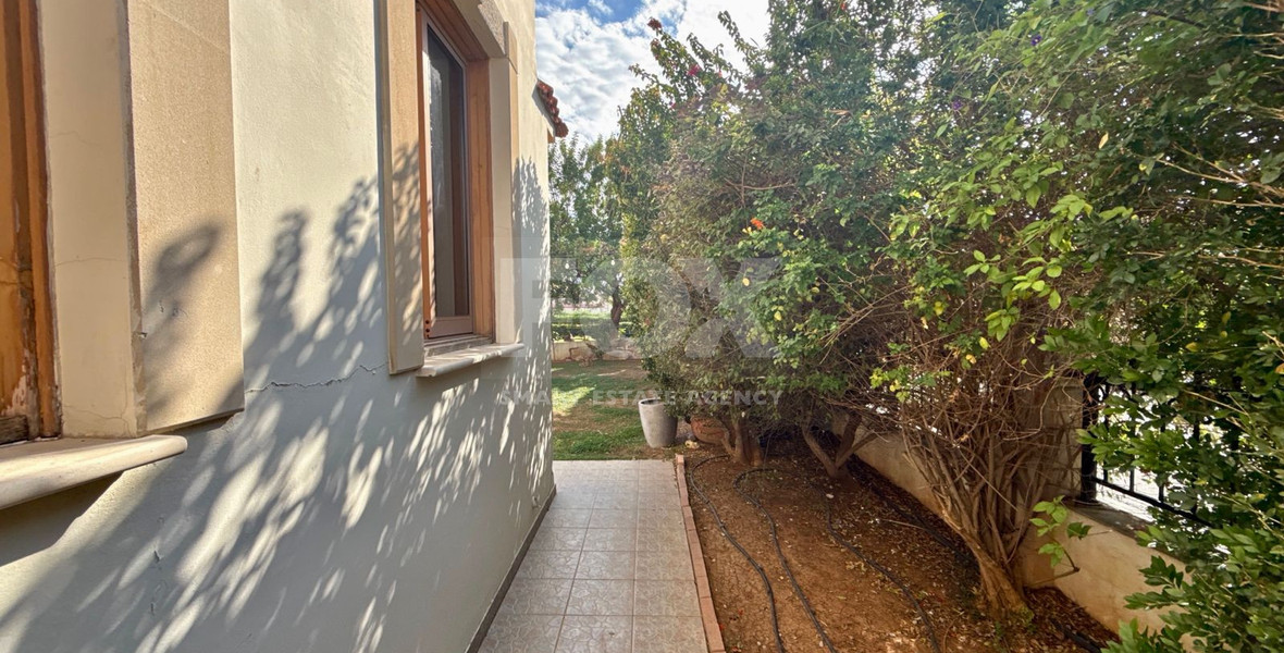 Four bedroom detached villa in two levels  in Agios Georgios Havouzas for sale, Limassol