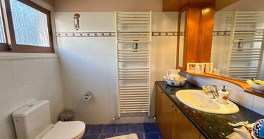 Four bedroom detached villa in two levels  in Agios Georgios Havouzas for sale, Limassol