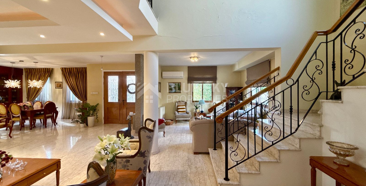 Four bedroom detached villa in two levels  in Agios Georgios Havouzas for sale, Limassol