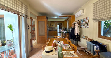 Four bedroom detached villa in two levels  in Agios Georgios Havouzas for sale, Limassol