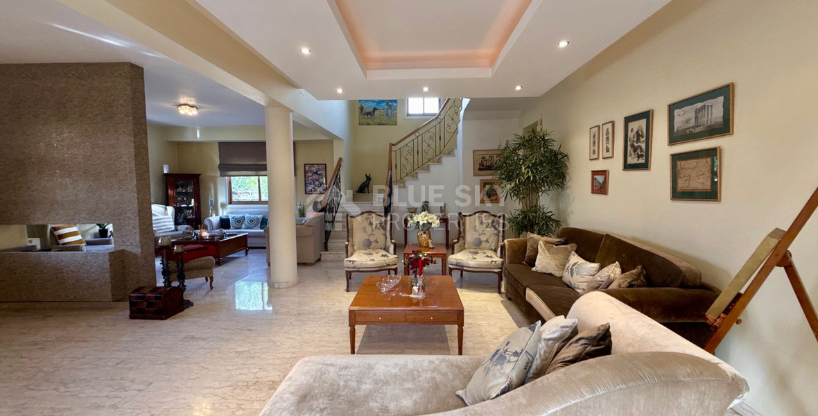 Four bedroom detached villa in two levels  in Agios Georgios Havouzas for sale, Limassol