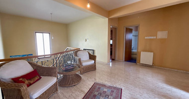 Four bedroom detached villa in two levels  in Agios Georgios Havouzas for sale, Limassol