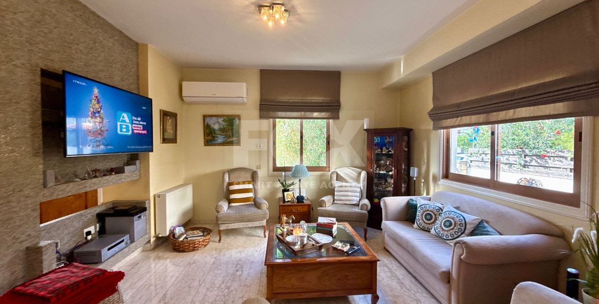 Four bedroom detached villa in two levels  in Agios Georgios Havouzas for sale, Limassol