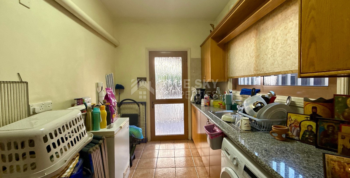 Four bedroom detached villa in two levels  in Agios Georgios Havouzas for sale, Limassol