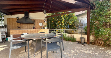 Four bedroom detached villa in two levels  in Agios Georgios Havouzas for sale, Limassol