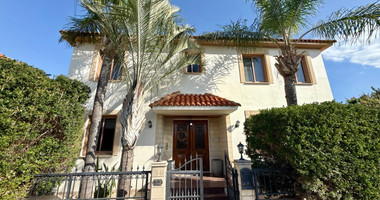 Four bedroom detached villa in two levels  in Agios Georgios Havouzas for sale, Limassol