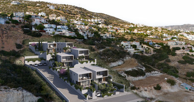 Modern New Three Bedroom Villa in Sunny Peyia