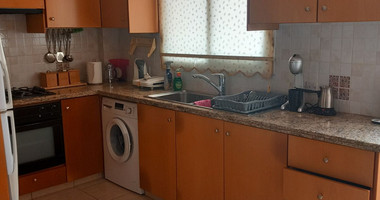 Two bedroom house for rent in Giolou