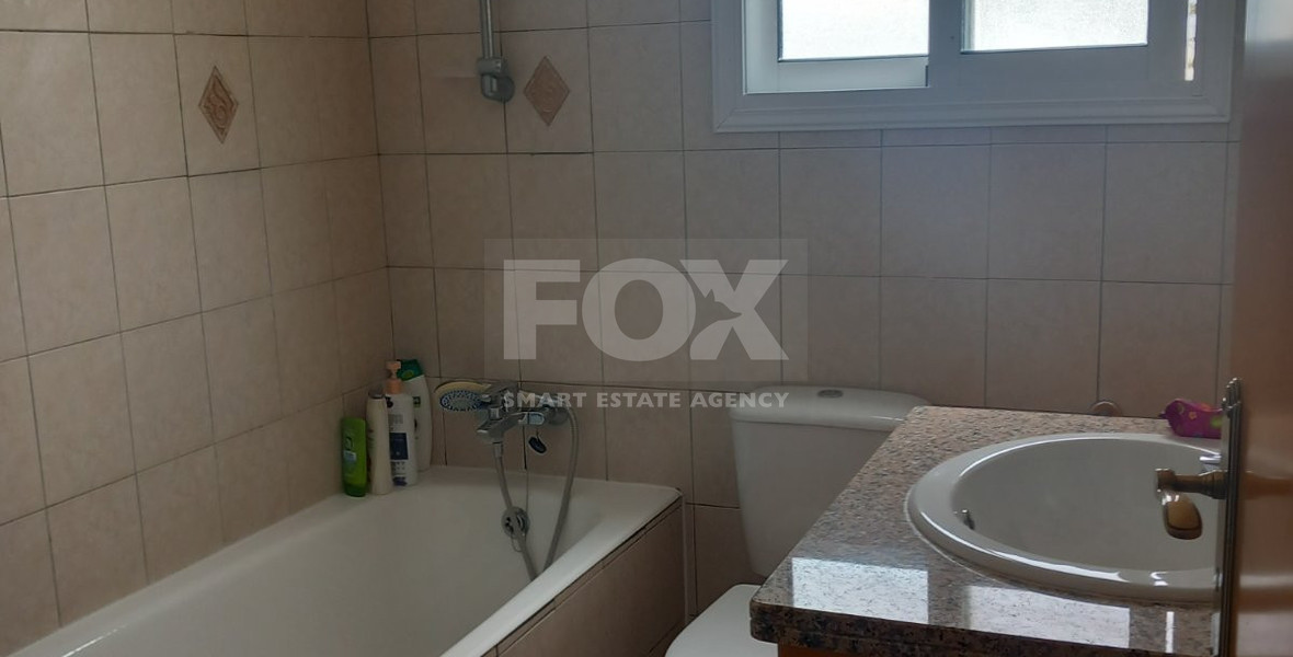 Two bedroom house for rent in Giolou