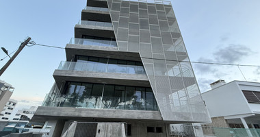 RENT: NEW LUXURY OFFICE BUILDING