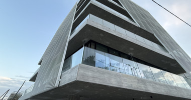 RENT: NEW LUXURY OFFICE BUILDING