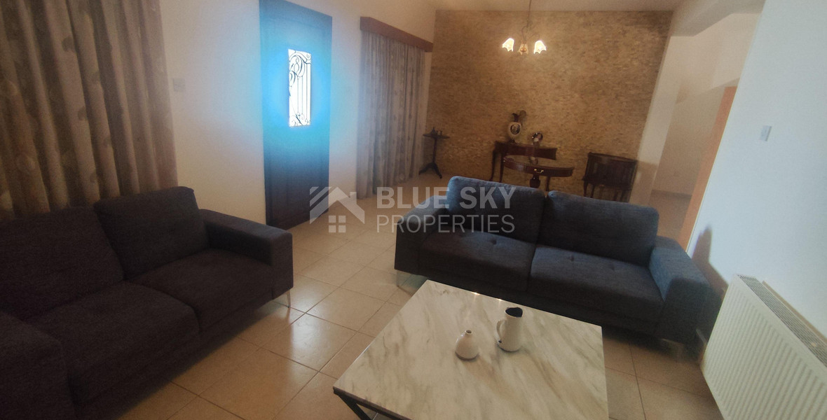 Three bedroom ground floor house in Agios Spyridonas for rent , Limassol