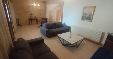 Three bedroom ground floor house in Agios Spyridonas for rent , Limassol