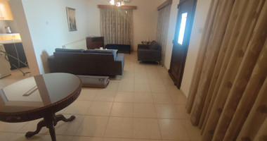 Three bedroom ground floor house in Agios Spyridonas for rent , Limassol