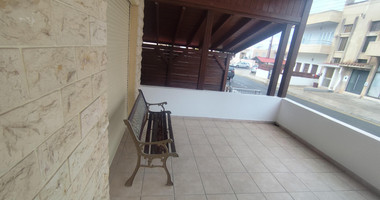 Three bedroom ground floor house in Agios Spyridonas for rent , Limassol