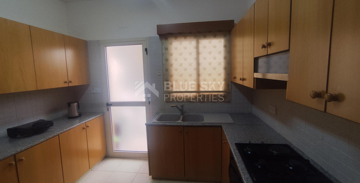 Three bedroom ground floor house in Agios Spyridonas for rent , Limassol