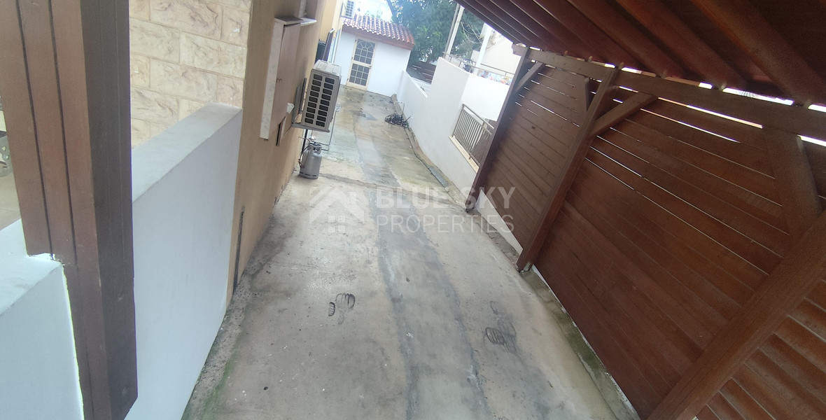 Three bedroom ground floor house in Agios Spyridonas for rent , Limassol