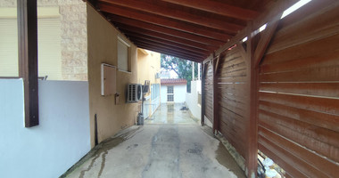 Three bedroom ground floor house in Agios Spyridonas for rent , Limassol