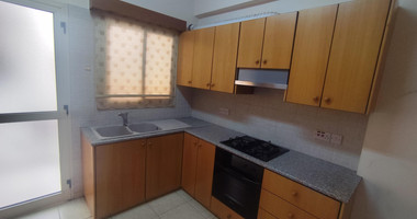 Three bedroom ground floor house in Agios Spyridonas for rent , Limassol