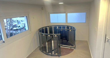 Modern Ground-Floor Office for Sale in Agios Nicolaos – Renovated Workspace