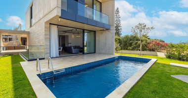 Kissonerga, three bedroom Key Ready Villas -Modern Luxury Homes Closed to the Beach
