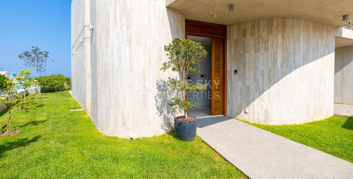 Kissonerga, three bedroom Key Ready Villas -Modern Luxury Homes Closed to the Beach