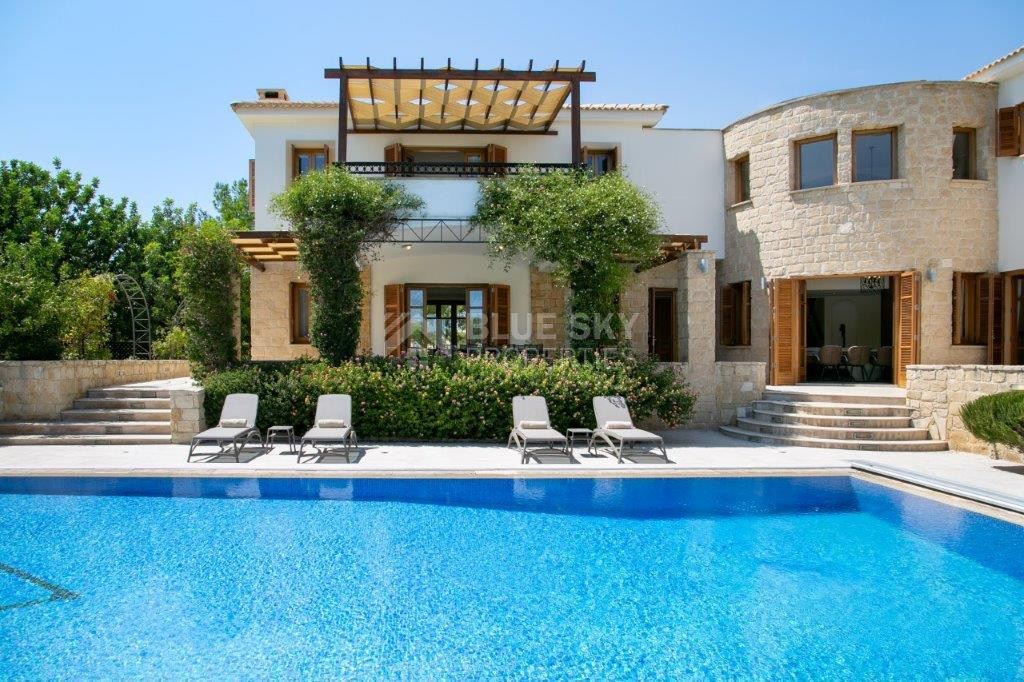 Luxury five Bedroom Cyprus Villa with Panoramic Sea Views & Premium Amenities