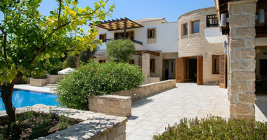 Luxury five Bedroom Cyprus Villa with Panoramic Sea Views & Premium Amenities