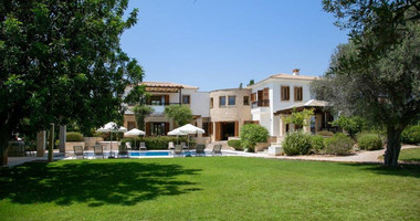 Luxury five Bedroom Cyprus Villa with Panoramic Sea Views & Premium Amenities