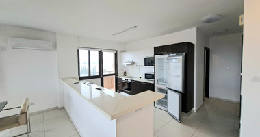 Prime Universal Top-Floor Three-Bed Apartment for sale