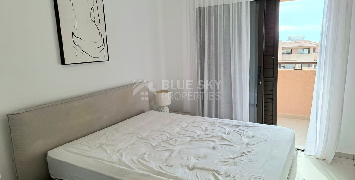 Prime Universal Top-Floor Three-Bed Apartment for sale