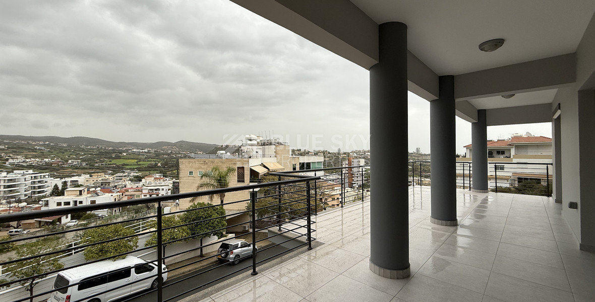 RENT: BEAUTIFUL AND WELL APPOINTED TWO BEDROOM IN GERMASOGIA PARTIALLY FURNISHED OR UNFURNISHED