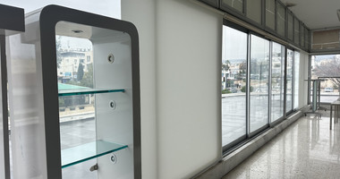 Prime 500m² Commercial Space on High-Traffic Road – Paphos