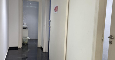 Prime 500m² Commercial Space on High-Traffic Road – Paphos