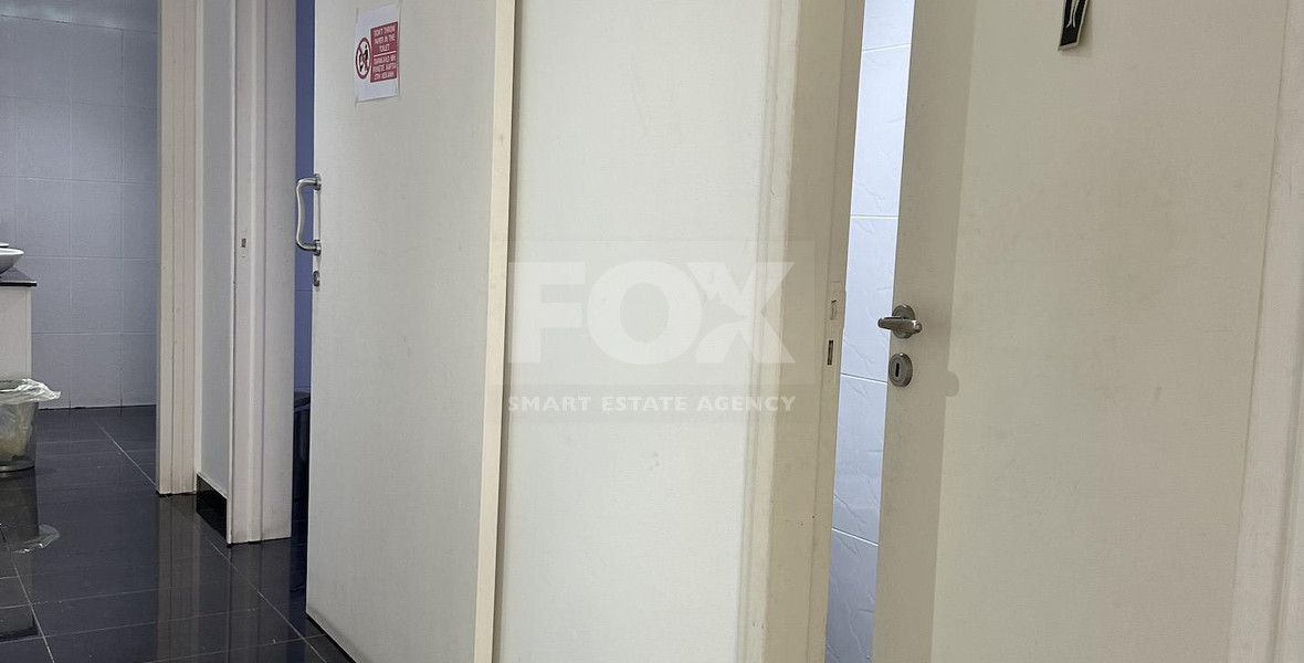 Prime 500m² Commercial Space on High-Traffic Road – Paphos