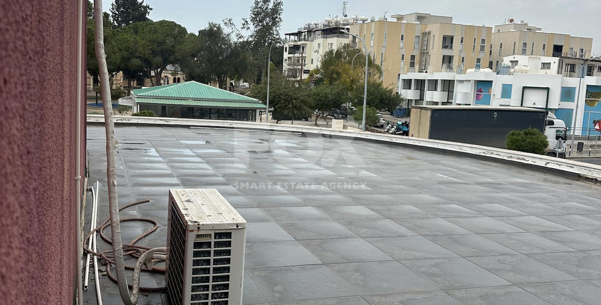 Prime 500m² Commercial Space on High-Traffic Road – Paphos