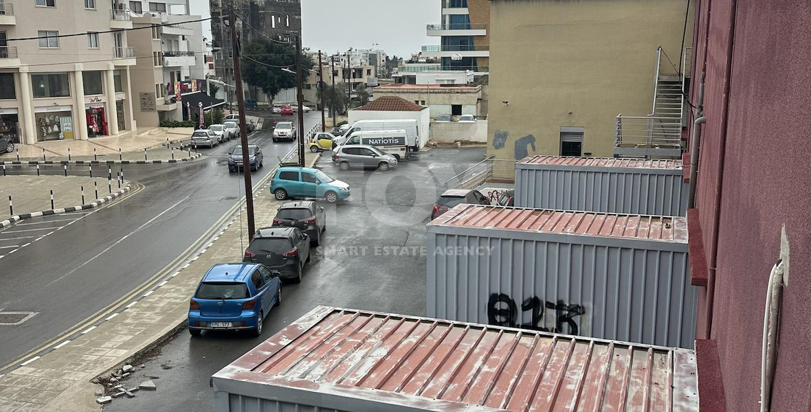 Prime 500m² Commercial Space on High-Traffic Road – Paphos