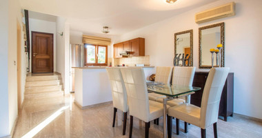 Luxury three Bedroom Villa with Private Pool & Golf Course Views